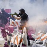 Eskalirale tenzije u Los Anđelesu: Tramp poslao Nacionalnu gardu, uhapšeno više od 60 ljudi, blokiran glavni autoput (FOTO, VIDEO) 6