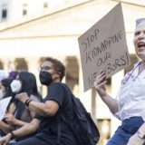 "Drže ih u podrumima sa malo hrane i vode": Svedočenje advokata uhapšenih imigranata u racijama u SAD 7