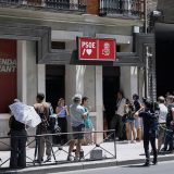 Španska policija ušla u sedište vladajućih socijalista u Madridu 6
