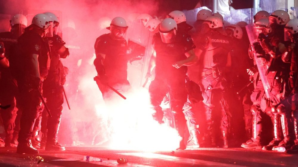 Kako je izgledao protest „Vidimo se na Vidovdan“ u slikama (FOTO) 19 Kako je izgledao protest „Vidimo se na Vidovdan“ u slikama (FOTO) 19