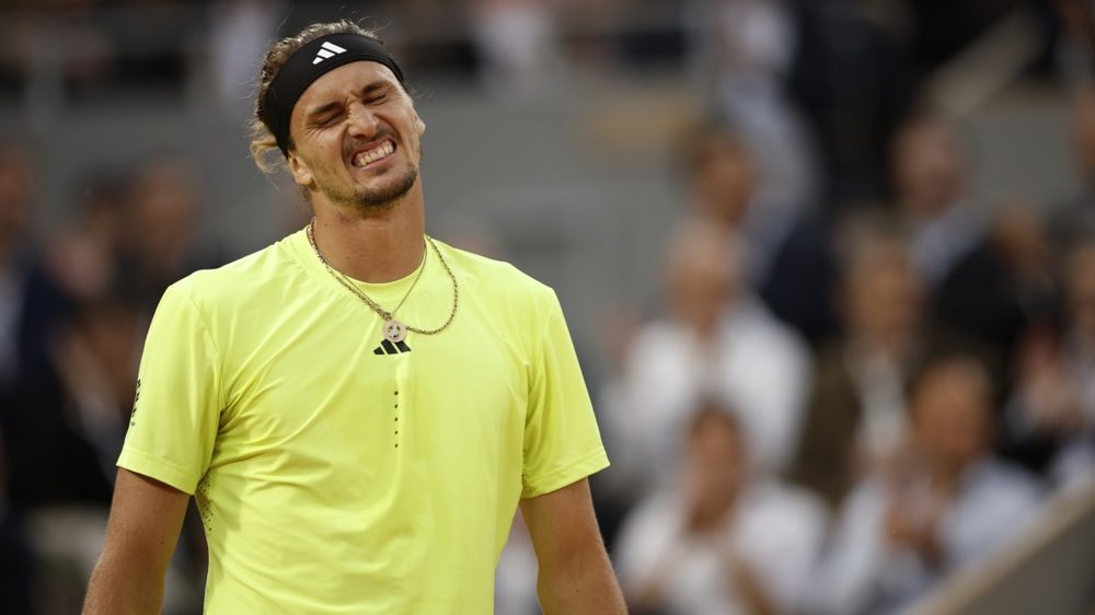 Zaboravite koliko ima godina, smešno je što ga otpisuju zbog toga: Zverev posle poraza od Đokovića u četvrtfinalu Rolan Garosa 2