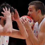 Bogdan Bogdanović poslao poruku Teodosiću: „Ostaće pesma i uspomena na Tea kapitena“ 1