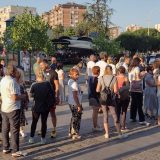 Da se čuje i moj glas i smenimo ovu vlast: Potpisivanje peticije za vanredne izbore u Kragujevcu (FOTO) 9