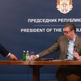 Vučić pričom da je zaposlio čoveka za platu od 5.000 evra ogolio ustaljeni sistem korupcije 3