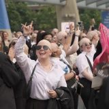 Gomila dvojnika: Zašto se fanovi oblače kao reper Pitbul 5