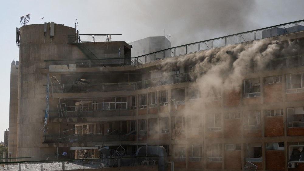 Iranske rakete pogodile bolnicu u Izraelu, desetine ranjenih širom zemlje 1 iran pogodio bolnicu u izraelu