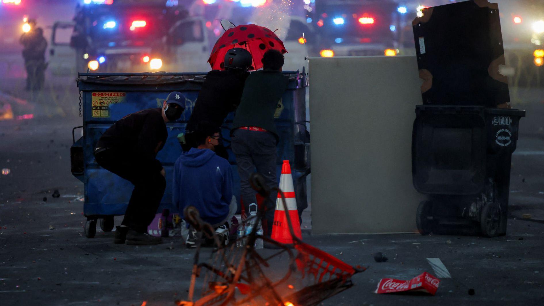 Nemiri na ulicama Los Anđelesa. Sukob demonstranata i policije