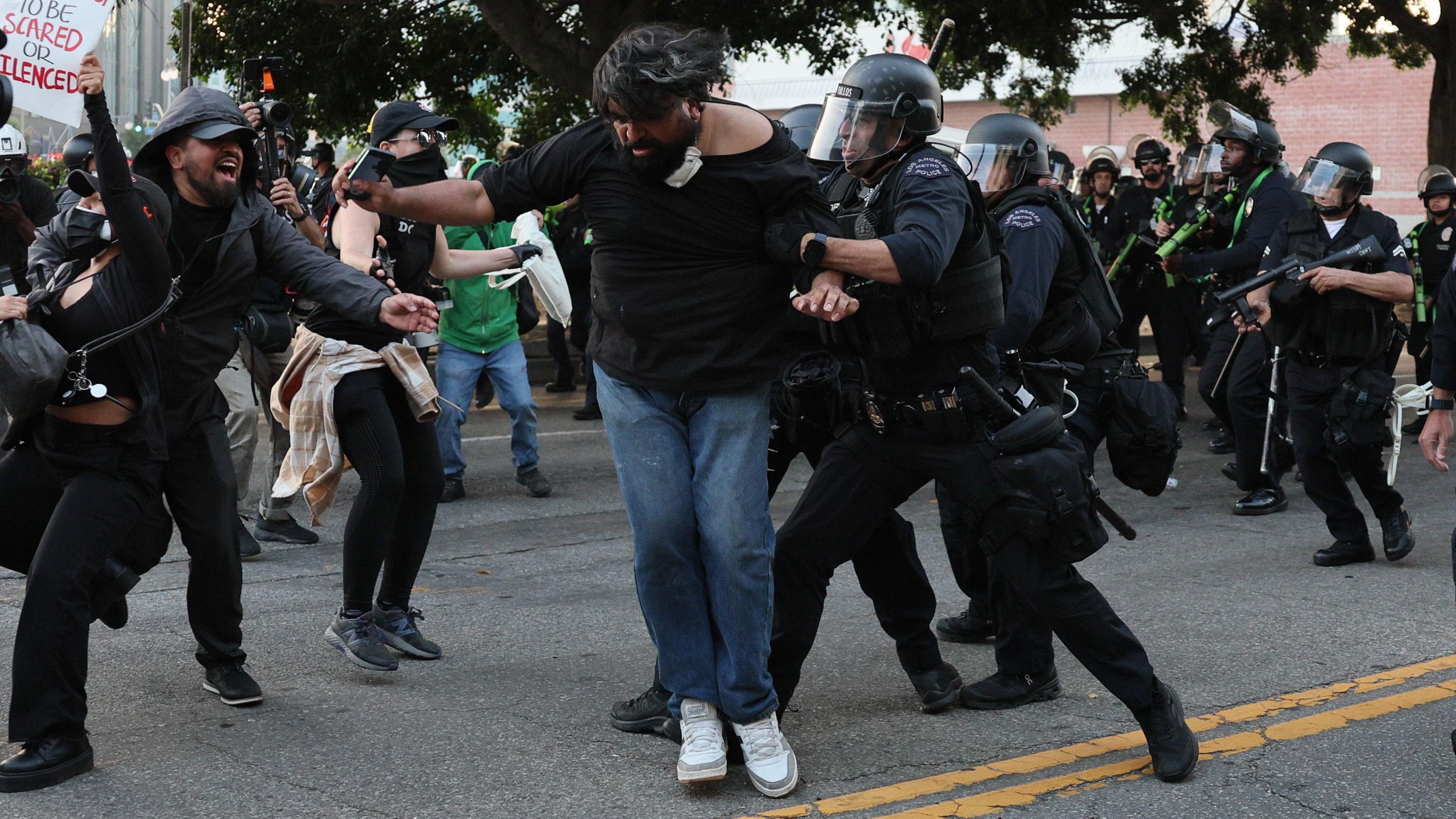 Hapšenja u Los Anđelesu, protesti u los anđelesu