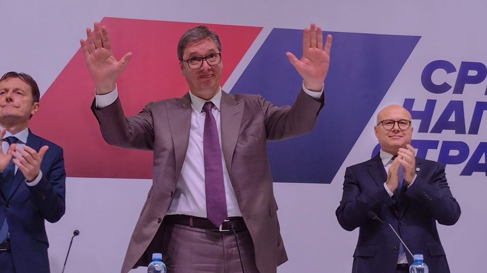 Ruše nas „no nejm” stranci i domaće „ustaše” Liliputanci 1