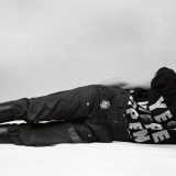 Monografija koja oživljava legendarne stihove: Bajagine „Pesme” na Letnjoj sceni SKC-a Kragujevac 1