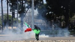 Tramp šalje Nacionalnu gardu na ulice Los Anđelesa: Sukob na protestu protiv masovnih hapšenja ilegalnih imigranata (FOTO) 5