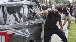 Tramp šalje Nacionalnu gardu na ulice Los Anđelesa: Sukob na protestu protiv masovnih hapšenja ilegalnih imigranata (FOTO) 3