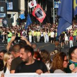 Sa 16 minuta tišine završen protest u više od 30 gradova širom Srbije: „Narod koji se ne čuje ima pravo da viče“ (FOTO/VIDEO) 6