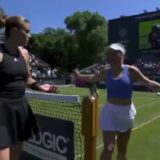 "Tretiraj me kao normalno ljudsko biće": Neprijatne scene po završetku teniskog meča u Nemačkoj (VIDEO) 1