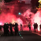 Kako zapadne agencije izveštavaju o sukobu policije i demonstranata u Beogradu na "velikom skupu protiv Vučića"? 5