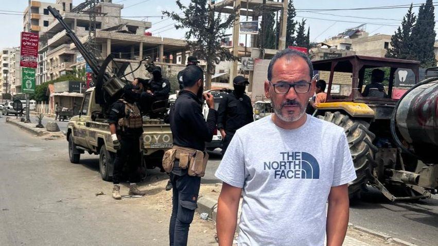 Uperili su nam puške u glavu: BBC tim privele izraelske snage u južnoj Siriji 1 Feras Kilani na ulicama Damaska, 7. maj 2025.