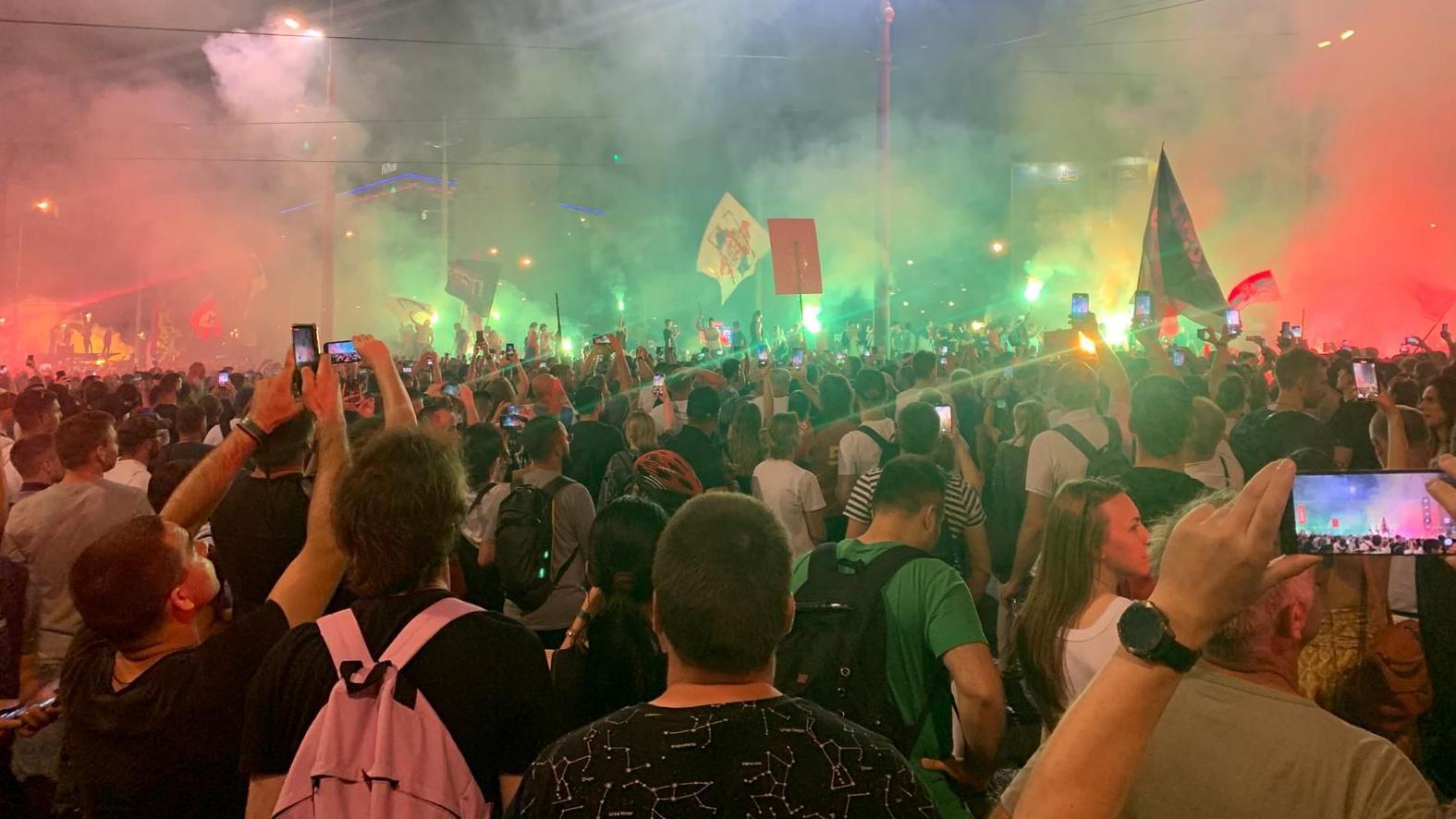 Vidovdanski protest: Nova hapšenja dan posle nemira, protesti i blokade širom Beograda 4 protest slavija