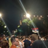 Građani se razilaze ispred Predsedništva: Došli da sačekaju rezultate izbora, u Pionirskom parku policijske brigade (VIDEO) 1