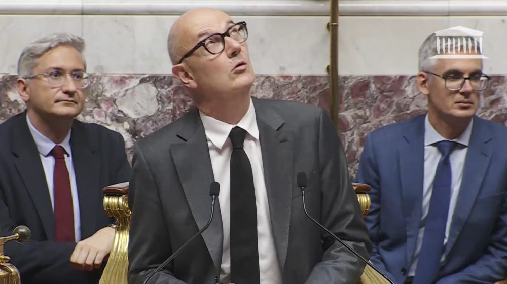 prokišnjavanje krova francuske skupštine