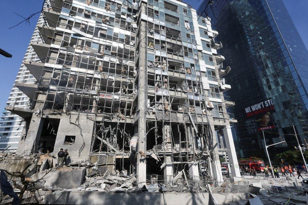 Iranske rakete pogodile bolnicu u Izraelu, desetine ranjenih širom zemlje 4 Još jedna pogođena zgrada u Ramat Ganu