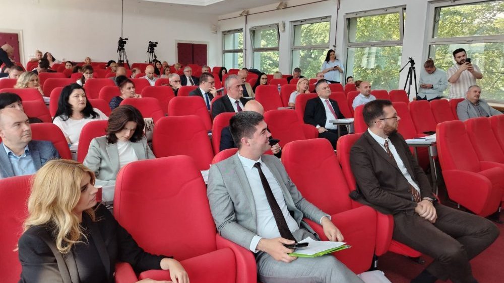 Skupštinska komisija Niša odlučuje da li je odbornik SNS prekršio Etički kodeks jer je sugrađane koji su protestovali nazvao "ustašama" 2