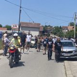 Novinarki nedeljnika „Vreme“ izbušene gume u Kosjeriću nakon izveštavanja s izbora 2