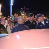 Policija privela čoveka koji je pokušao da probije blokadu kod novobeogradskih blokova (VIDEO) 5