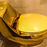 Šest najluđih krađa: Od toaleta do aviona 6