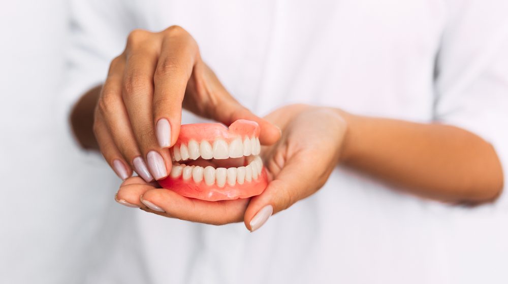 Totalne i parcijalne proteze - stomatološke ordinacije nude rešenje za nedostatak zuba 1