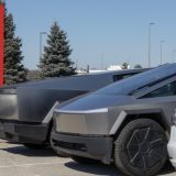 Ilon Mask u igrama moći: Robotaksiji dolaze, a Tesline akcije lete u nebo 2