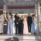 (VIDEO, FOTO) U Užicu protest zbog uhapšenog srednjoškolca: Maturanti ušli u sud, zahtevanju da bude pušten na maturu 7