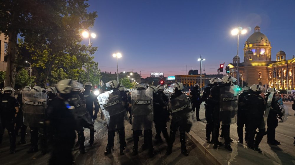 YUCOM: Reakcija policije preterana, nedostatak informacija o uhapšenima zabrinjavajući 1