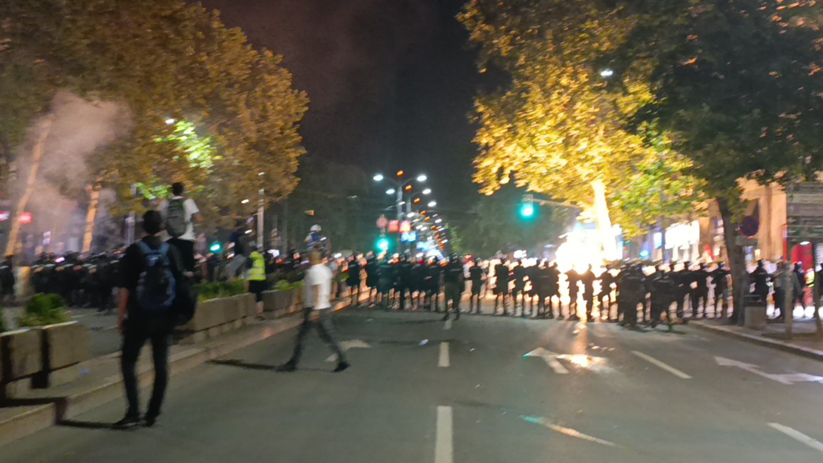 Incidenti nakon studentskog protesta na Vidovdan, ima povređenih i privedenih (FOTO, VIDEO) 9 Incidenti nakon studentskog protesta na Vidovdan, ima povređenih i privedenih (FOTO, VIDEO) 21