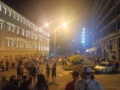 Žandarmerija intervencija demonstranti Slavija protest 28. jun Incidenti nakon studentskog protesta na Vidovdan, ima povređenih i privedenih (FOTO, VIDEO) 17
