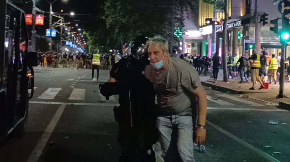 Šta nemačka štampa piše o protestu na Vidovdan: Građani izbore hoće odmah 1