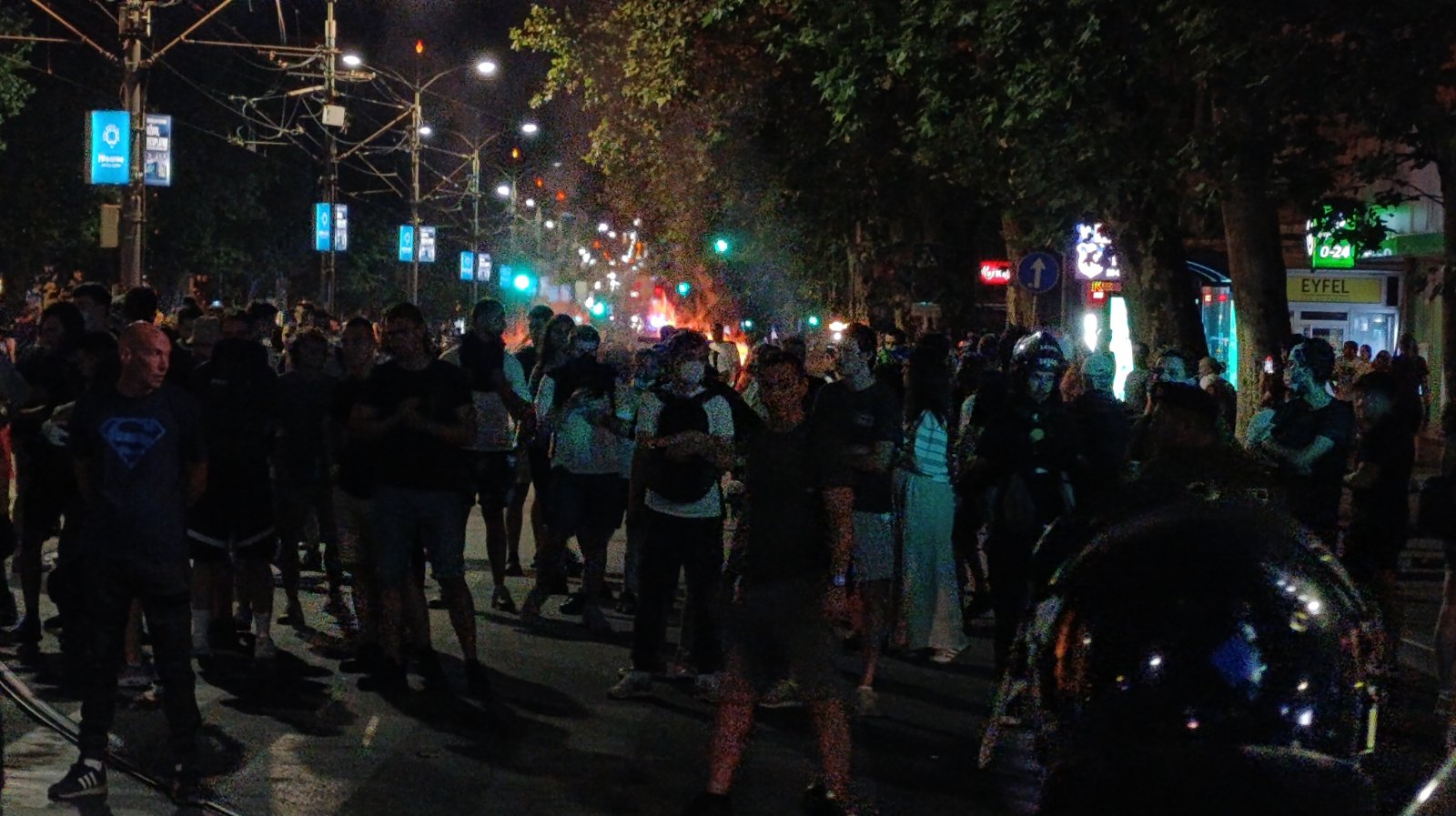 Incidenti nakon studentskog protesta na Vidovdan, ima povređenih i privedenih (FOTO, VIDEO) 4 Incidenti nakon studentskog protesta na Vidovdan, ima povređenih i privedenih (FOTO, VIDEO) 4