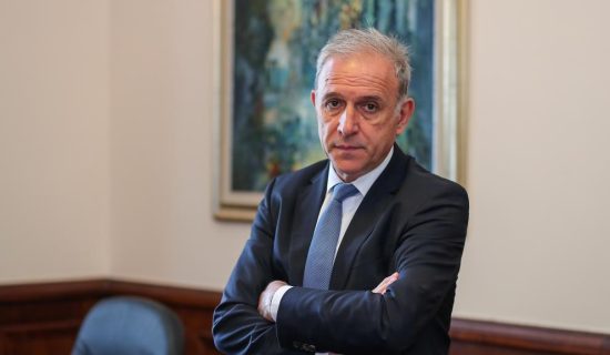 Ponoš: Vučiću, sa tobom je i mir težak 6