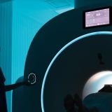 Muškarca usisala magnetna rezonanca 6