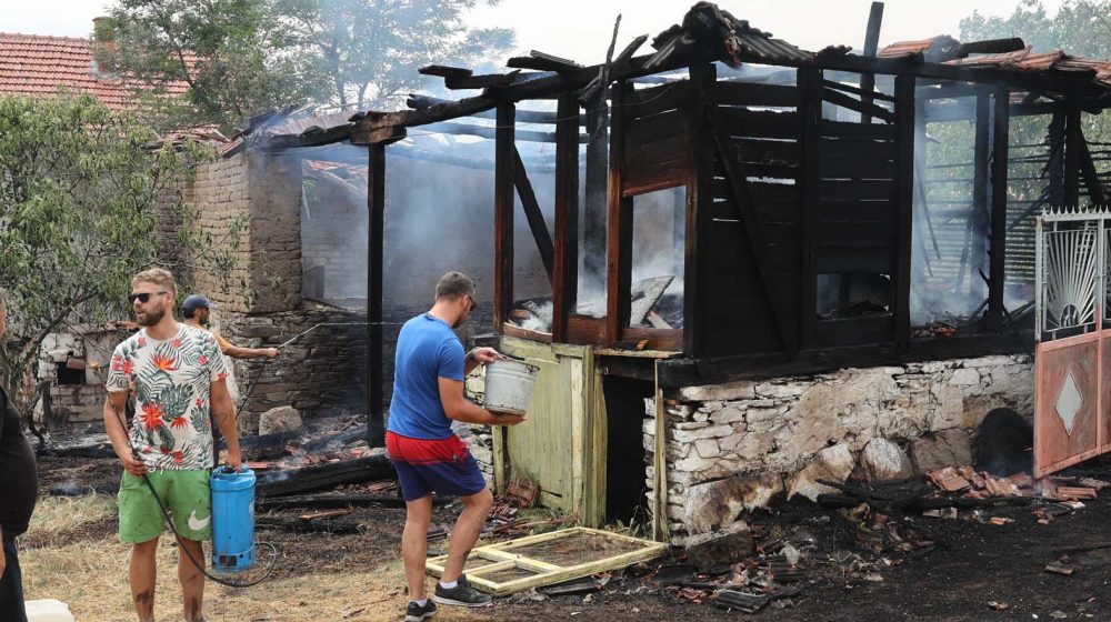 Počela isporuka pomoći poljoprivrednicima koji su pretrpeli štetu u požarima 1