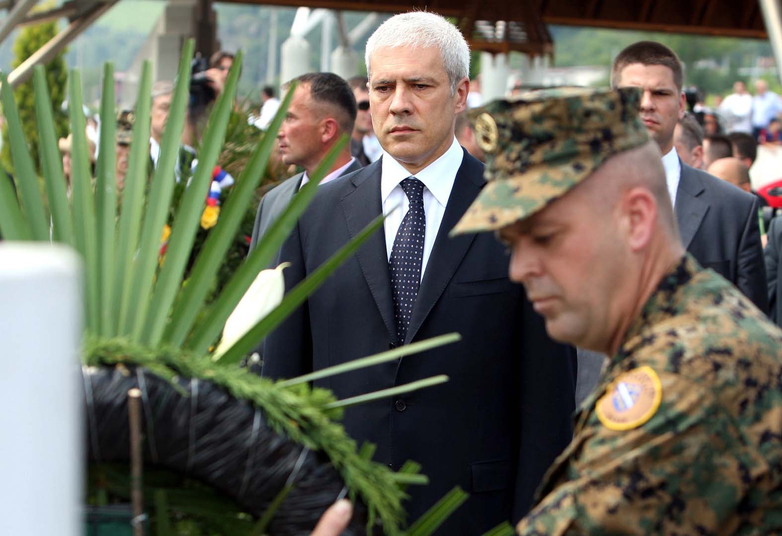 Ko je sve od srpskih zvaničnika do sada bio u Potočarima? 2 Ko je sve od srpskih zvaničnika do sada bio u Potočarima? 2