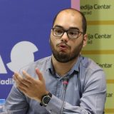 Kako se manipuliše istraživanjima javnog mnjenja: Šta kaže politikolog Ivković? 5