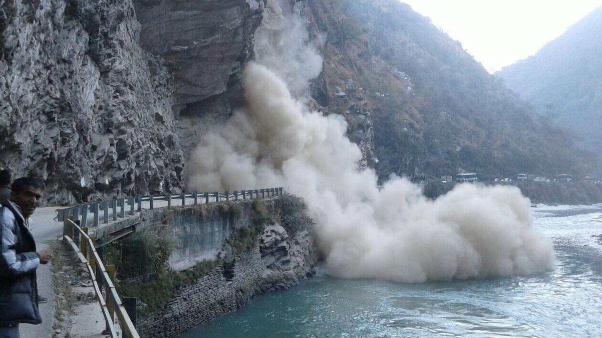 Može li ova nova tehnologija da vas spase od klizišta 6 Tokom klizišta, hiljade tona zemljišta može pasti u roku od nekoliko sekundi