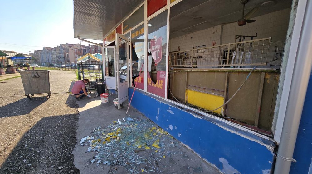 Ko su maskirani napadači koji demoliraju lokale i zastrašuju građane? 1