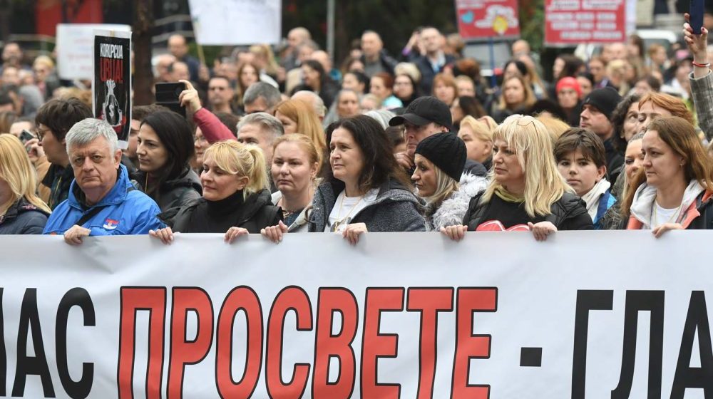 Roditelji đaka OŠ "Đorđe Natošević" iz Novog Sada podržali zaposlene: Imenovanje nove direktorke koju većina ne podržava je neprihvatljivo 1