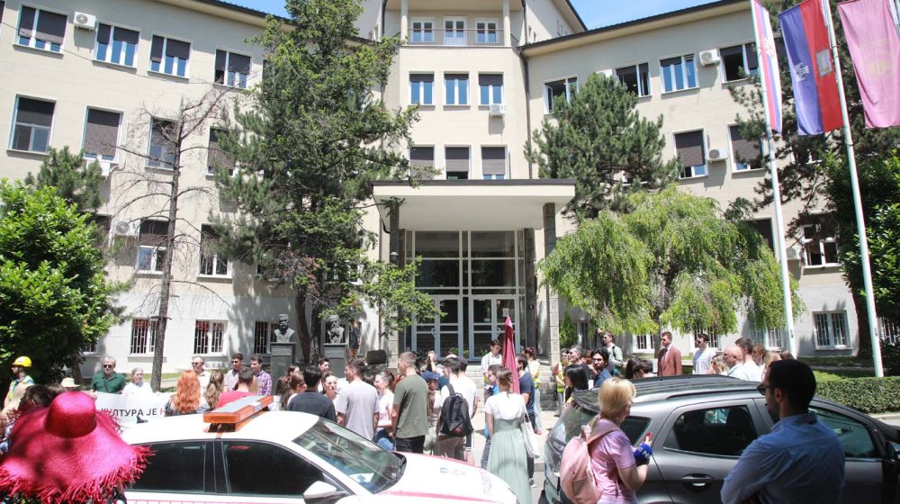 Grupa profesora Medicinskog fakulteta u Beogradu traži od rektora Đokića da reaguje zbog smene dekanke 1