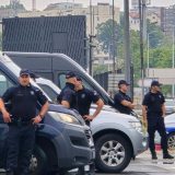 Policajac na Novom Beogradu pucao na psa koji je napadao ljude 2