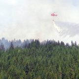 Stigao kanader iz Hrvatske, gasi požar iznad Čanja i Buljarice 11