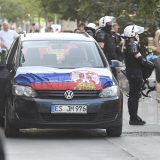 "Kad smo pešačili do Brisela, čika Milomir nas je čekao u svakom gradu i plakao": Niški studenti pozvali na pomoć prevozniku koji je pretio samospaljivanjem ispred SNS 4