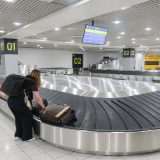 Izlila se kanalizaciona cev i srušila deo plafona na Aerodromu "Nikola Tesla": Aerodrom se "izvinjava zbog neprijatnosti" 4