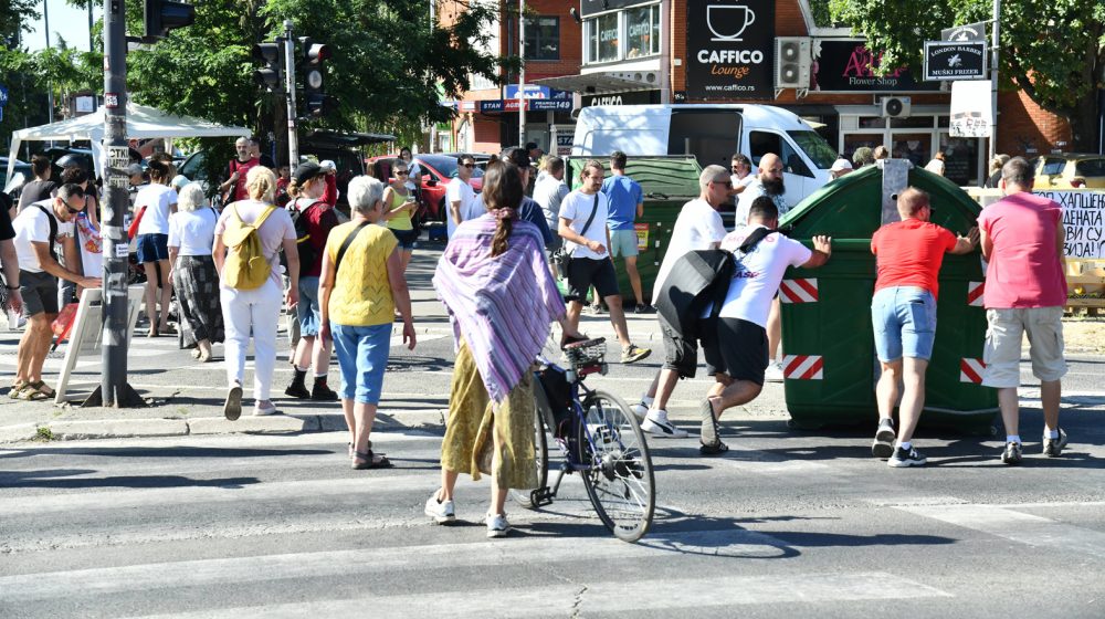 Direktor Arhiva Vojvodine predlaže ukidanje pešačkih prelaza: Da li se šali i može li to zaista da se uradi? 1